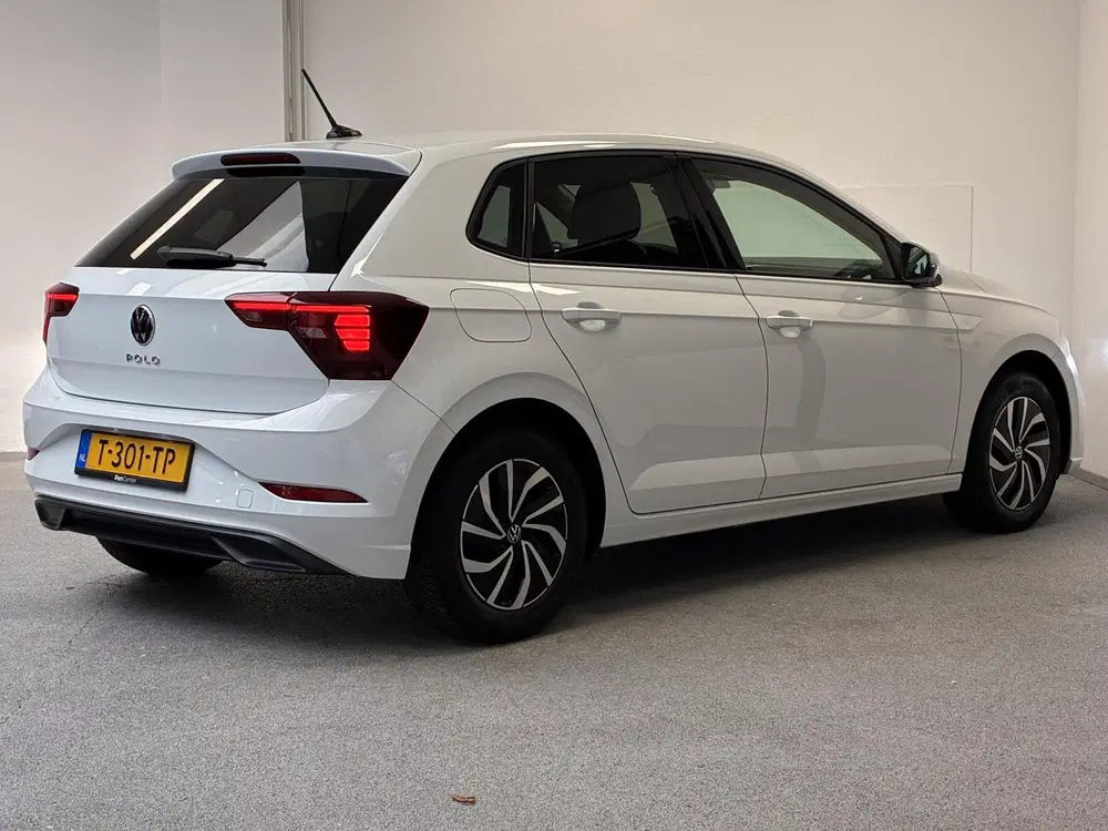 Volkswagen Polo 1.0 TSI Life uit 2023, foto 2