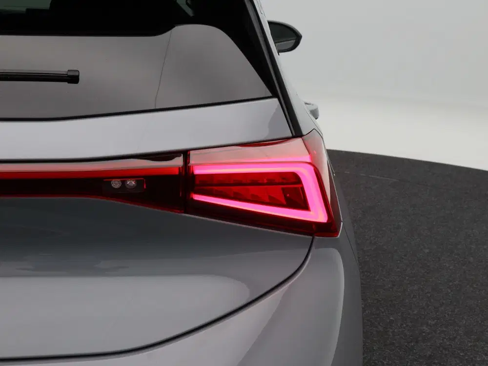 Cupra Born Performance One 62 kWh 204 Pk uit 2021, foto 15
