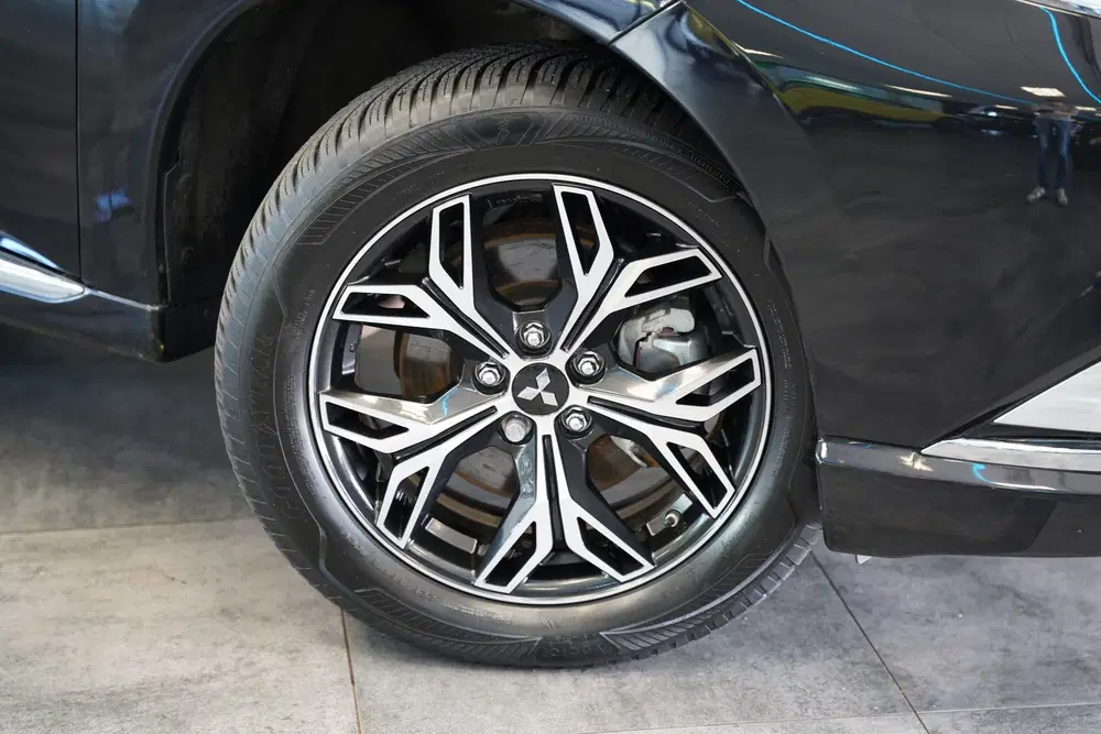 Mitsubishi Outlander 2.4 PHEV Intense+ Opendak Trekhaak uit 2019, foto 4