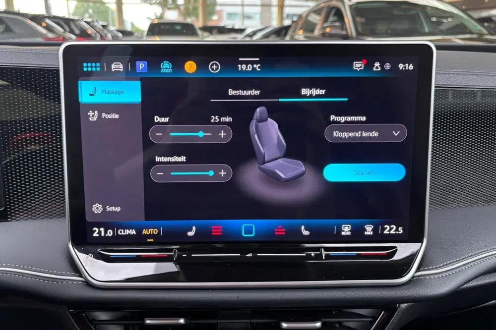 Volkswagen Passat 1.5 eTSI Business uit 2025, foto 13