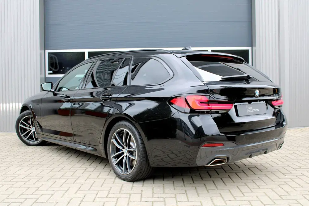 BMW 5-serie 530e High Executive uit 2021, foto 3