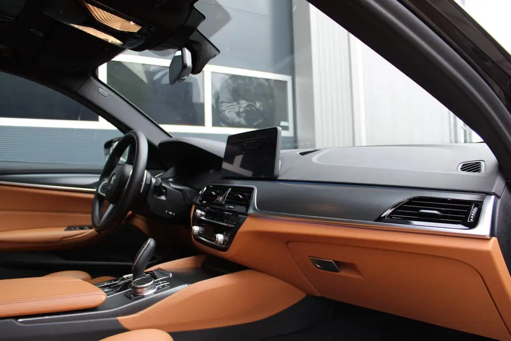 BMW 5-serie 530e High Executive uit 2021, foto 7