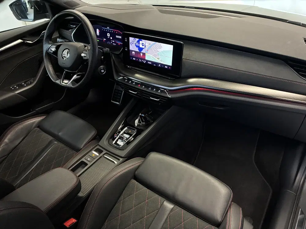 Skoda Octavia 1.4 TSI RS iV PHEV uit 2023, foto 11