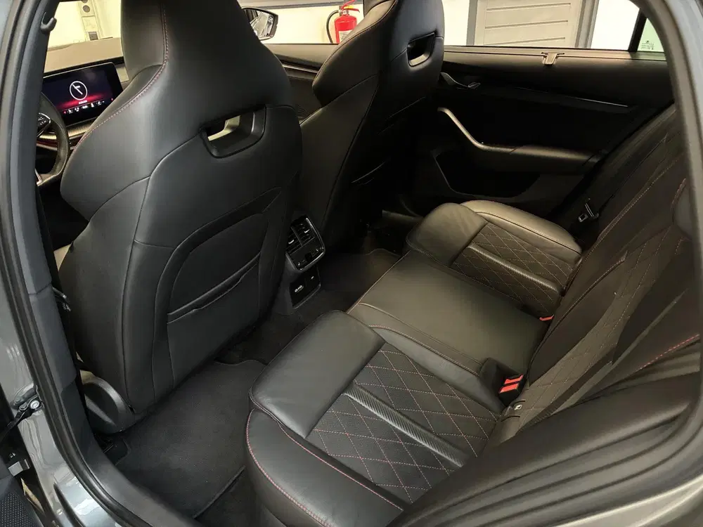 Skoda Octavia 1.4 TSI RS iV PHEV uit 2023, foto 13
