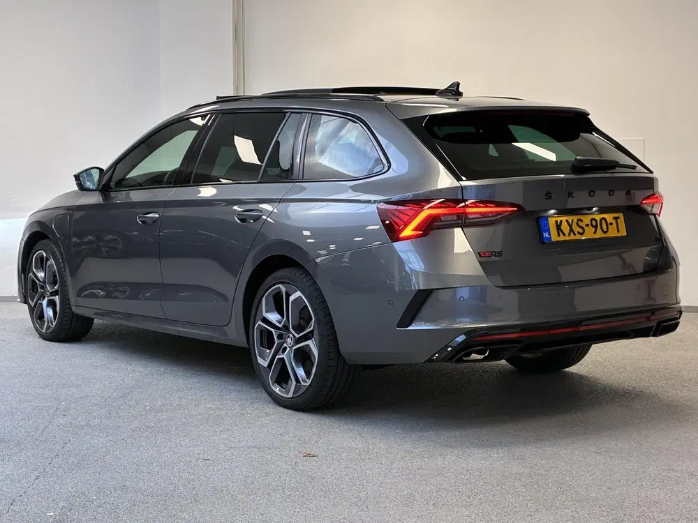Skoda Octavia 1.4 TSI RS iV PHEV uit 2023, foto 8