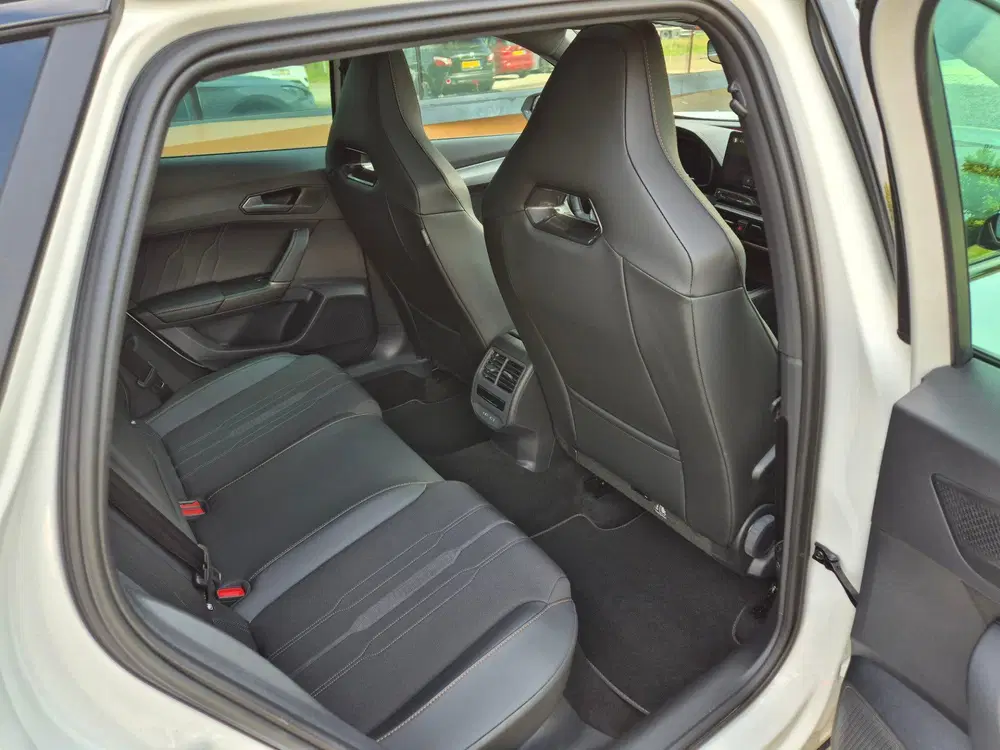 Cupra Formentor 1.4 e-Hybrid VZ Performance Pano uit 2024, foto 13