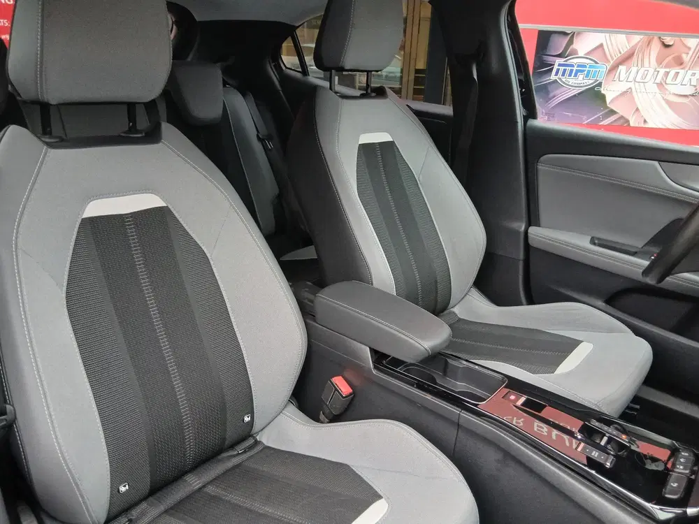 Opel Mokka 1.2 Turbo Elegance Automaat uit 2023, foto 13