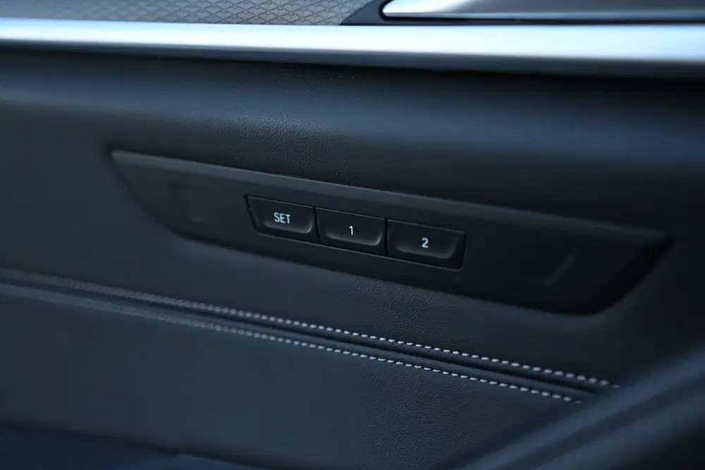 BMW 5-serie 530e High Executive M Sport Automaat uit 2022, foto 15