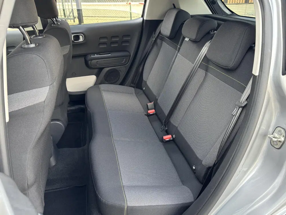 Citroën C3 Citroen C3 1.2 PureTech S&S Shine uit 2019, foto 10