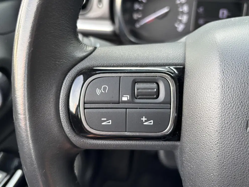 Citroën C3 Citroen C3 1.2 PureTech S&S Shine uit 2019, foto 11