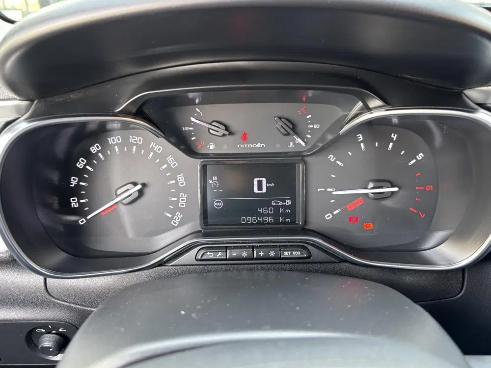 Citroën C3 Citroen C3 1.2 PureTech S&S Shine uit 2019, foto 13