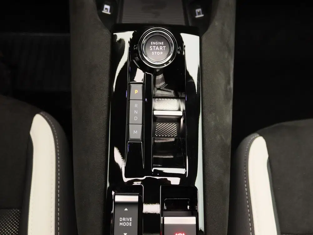 Alfa Romeo Junior 1.2 Turbo Hybrid Ibrida Sport Speciale uit 2026, foto 10