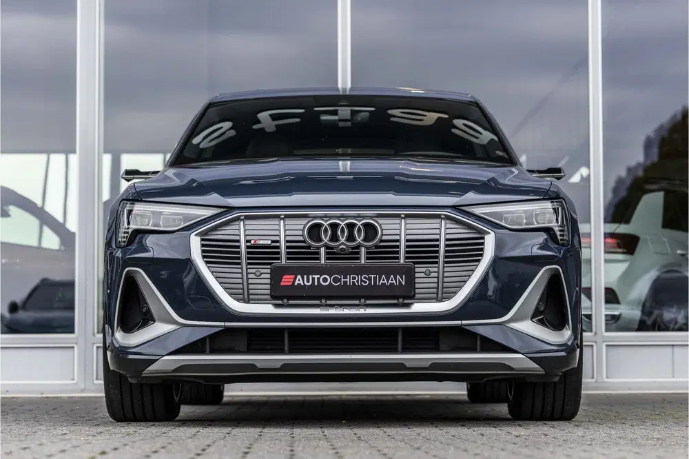 Audi e-tron 55 quattro S edition 95 kWh uit 2020, foto 3