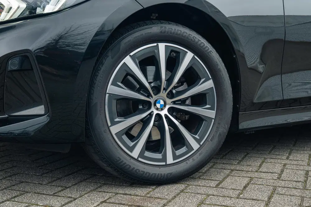 BMW 3-serie 320i Automaat uit 2023, foto 9