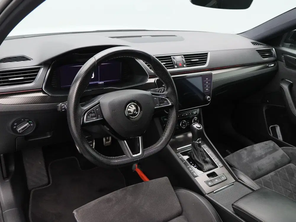 Skoda Superb 1.5 TSi ACT 150 Pk Automaat Sportline Bus uit 2019, foto 3