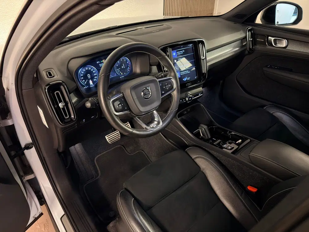 Volvo XC40 1.5 T3 R-Design H&K uit 2020, foto 10