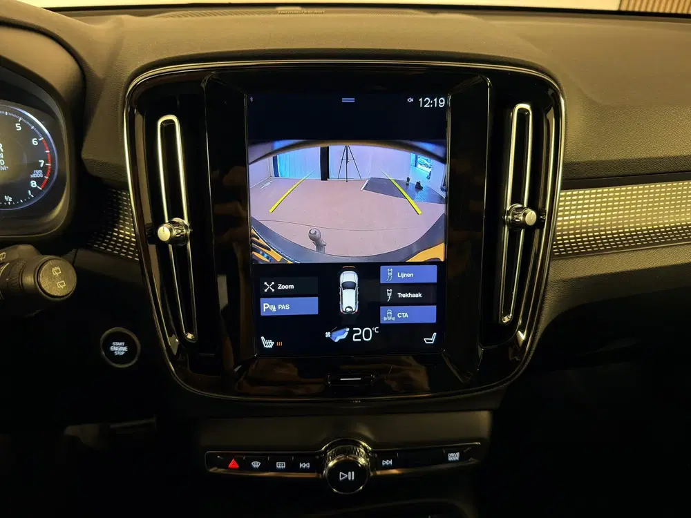 Volvo XC40 1.5 T3 R-Design H&K uit 2020, foto 12