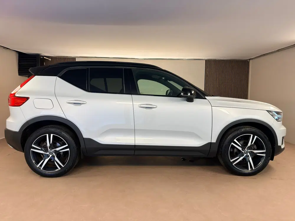 Volvo XC40 1.5 T3 R-Design H&K uit 2020, foto 9