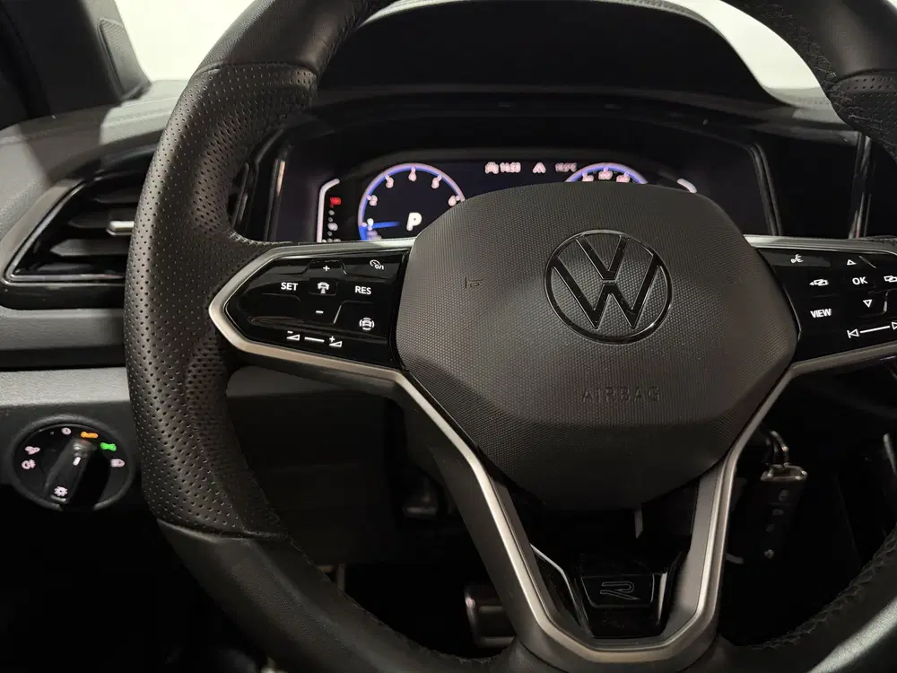 Volkswagen T-Roc 1.5 TSI R-Line uit 2023, foto 13