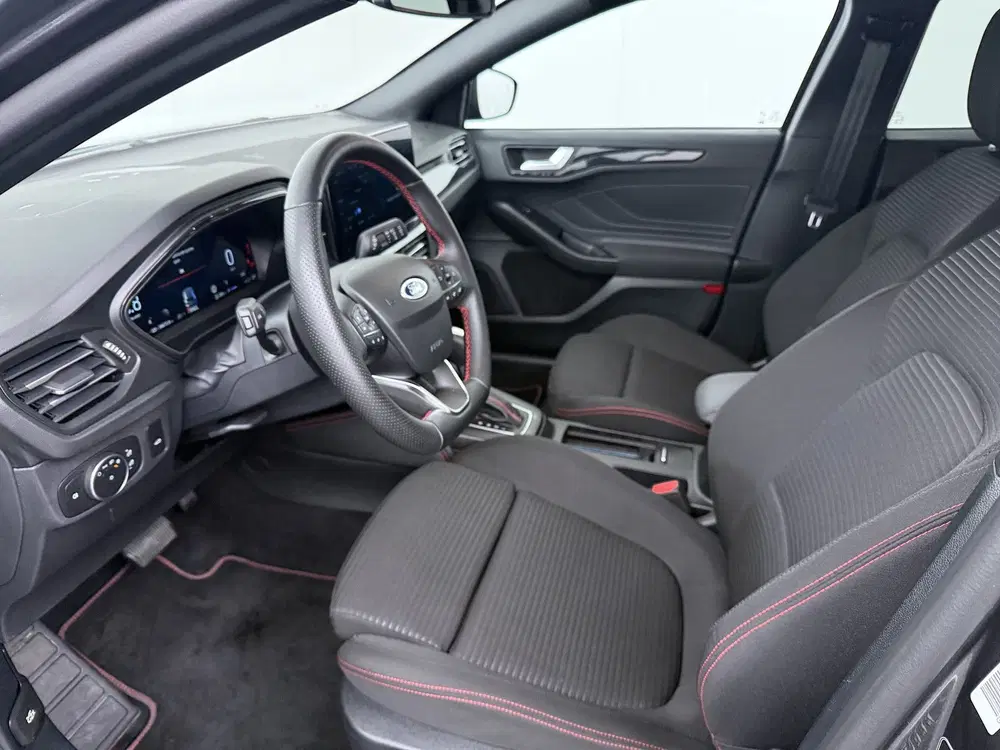 Ford Focus EcoBoost Hybrid 155 pk ST Line X uit 2025, foto 10