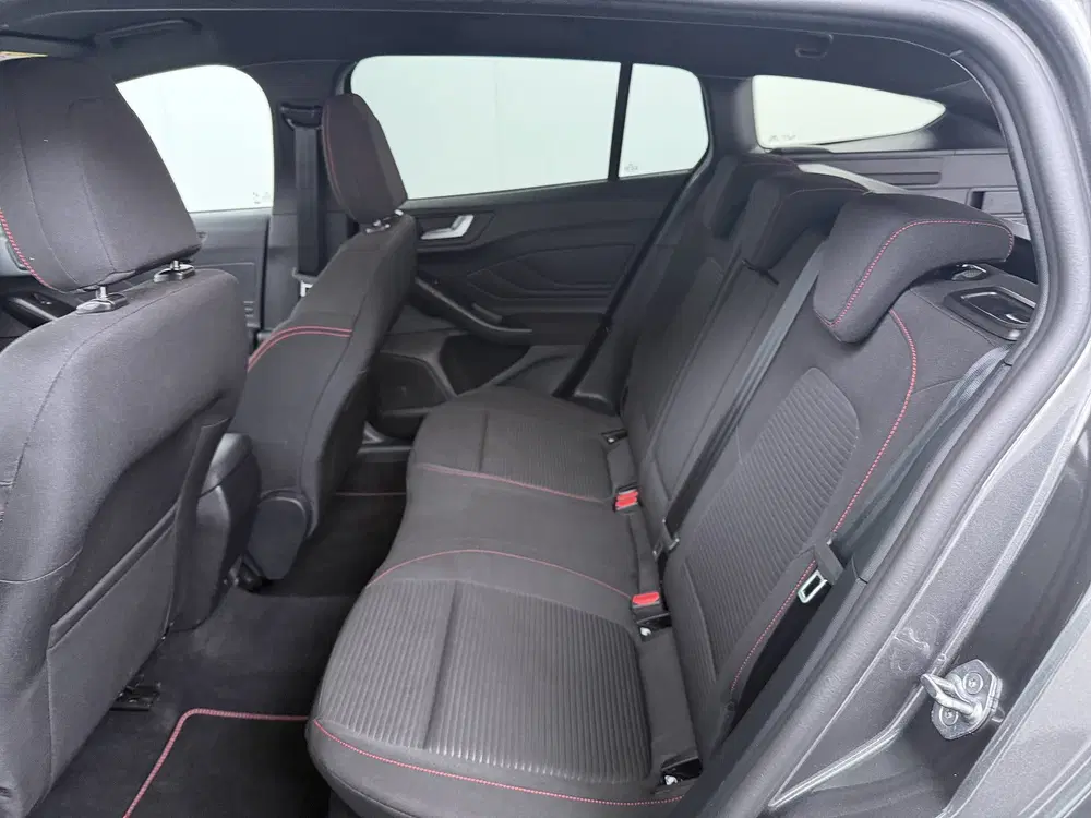 Ford Focus EcoBoost Hybrid 155 pk ST Line X uit 2025, foto 9