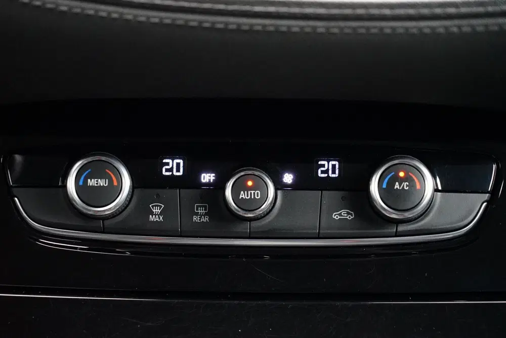 Opel Grandland 1.2 Turbo Innovation NL uit 2020, foto 14
