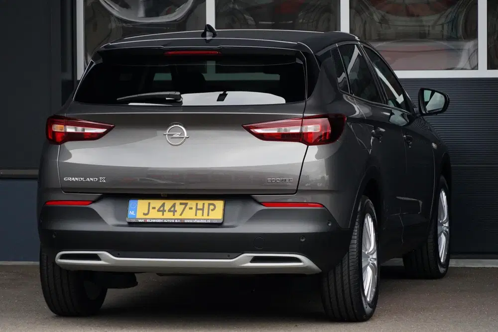 Opel Grandland 1.2 Turbo Innovation NL uit 2020, foto 2