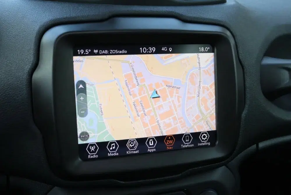 Jeep Renegade 4xe PHEV Plug-in hybrid Limited uit 2023, foto 15
