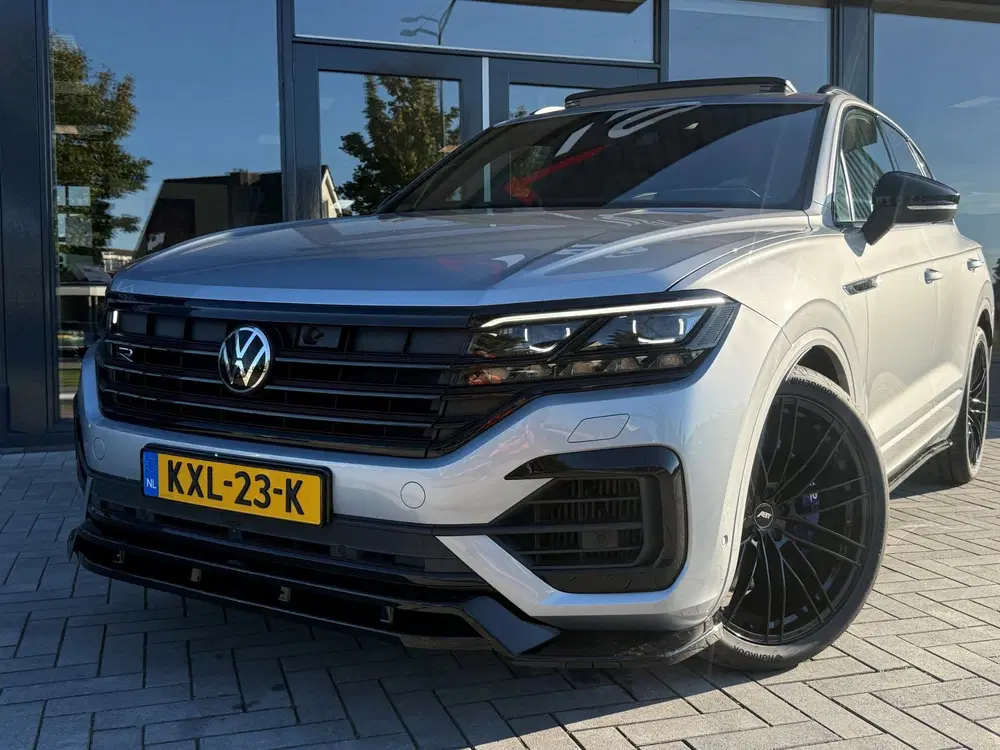 Volkswagen Touareg 3.0 TSi eHybrid 4MOTION R 462PK Maxton AB uit 2021, foto 2