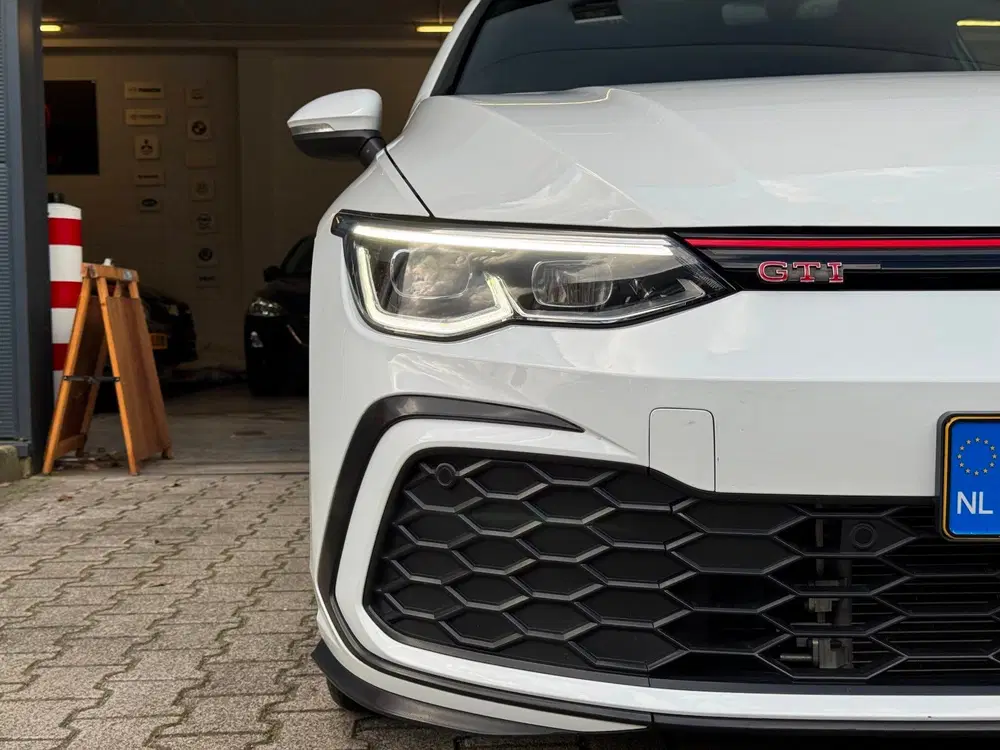 Volkswagen Golf 2.0 TSI GTI uit 2023, foto 4