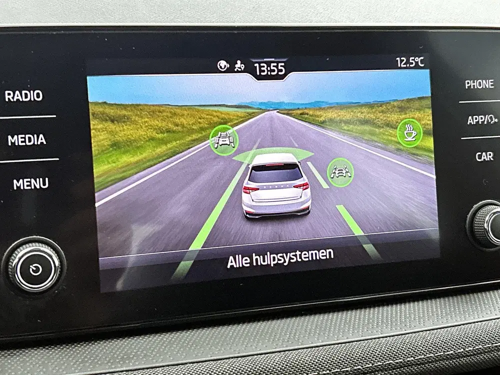 Skoda Fabia 1.0 TSI Business Edition uit 2022, foto 11