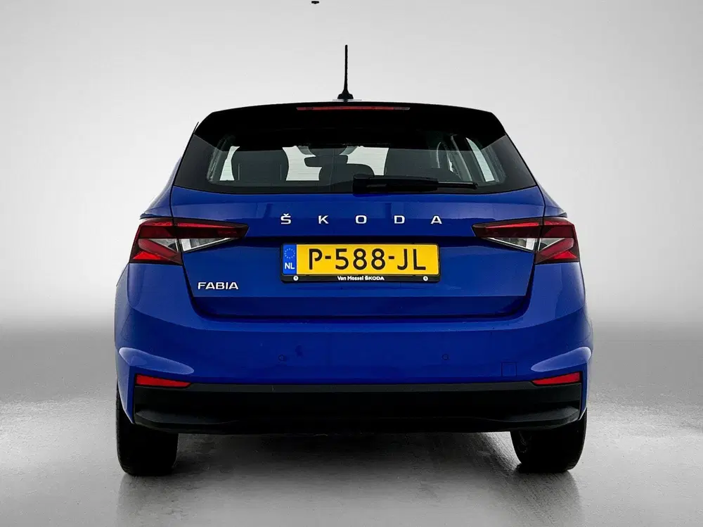 Skoda Fabia 1.0 TSI Business Edition uit 2022, foto 3