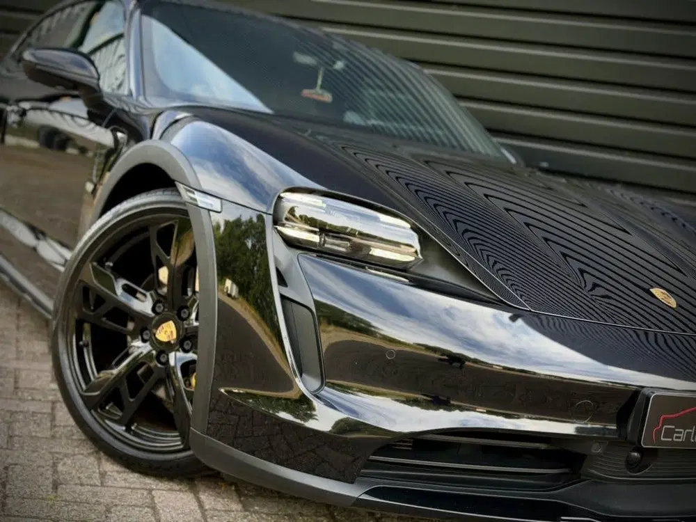 Porsche Taycan 4 93 kWh PANO uit 2022, foto 13