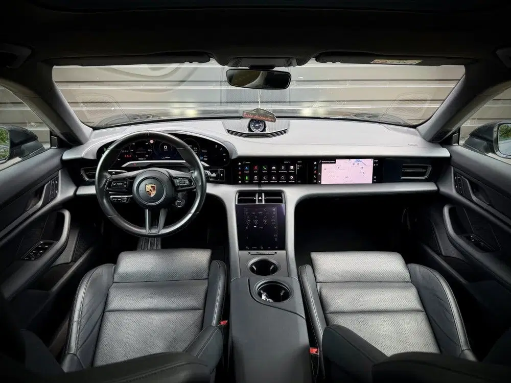 Porsche Taycan 4 93 kWh PANO uit 2022, foto 7