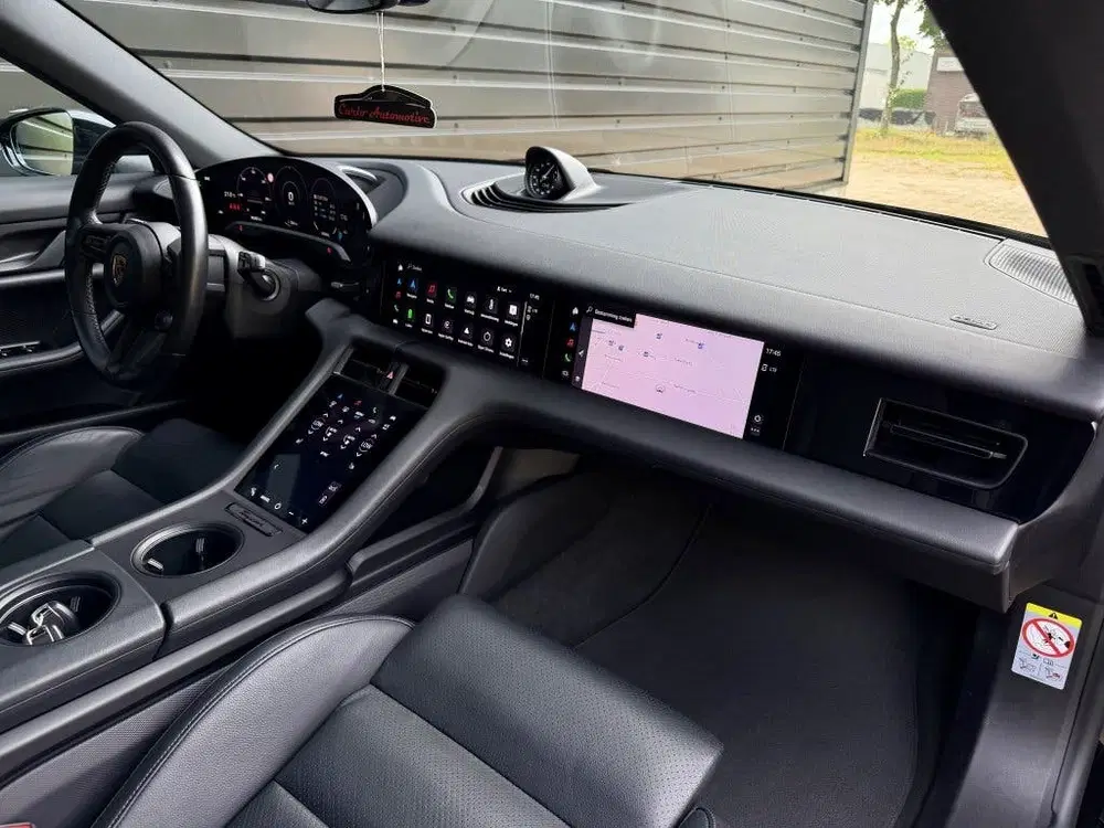 Porsche Taycan 4 93 kWh PANO uit 2022, foto 8