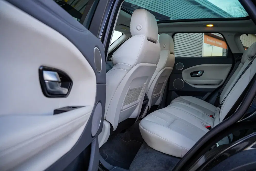 Land Rover Range Rover Evoque 2.0 Si4 HSE Dynamic Panodak Me uit 2019, foto 10