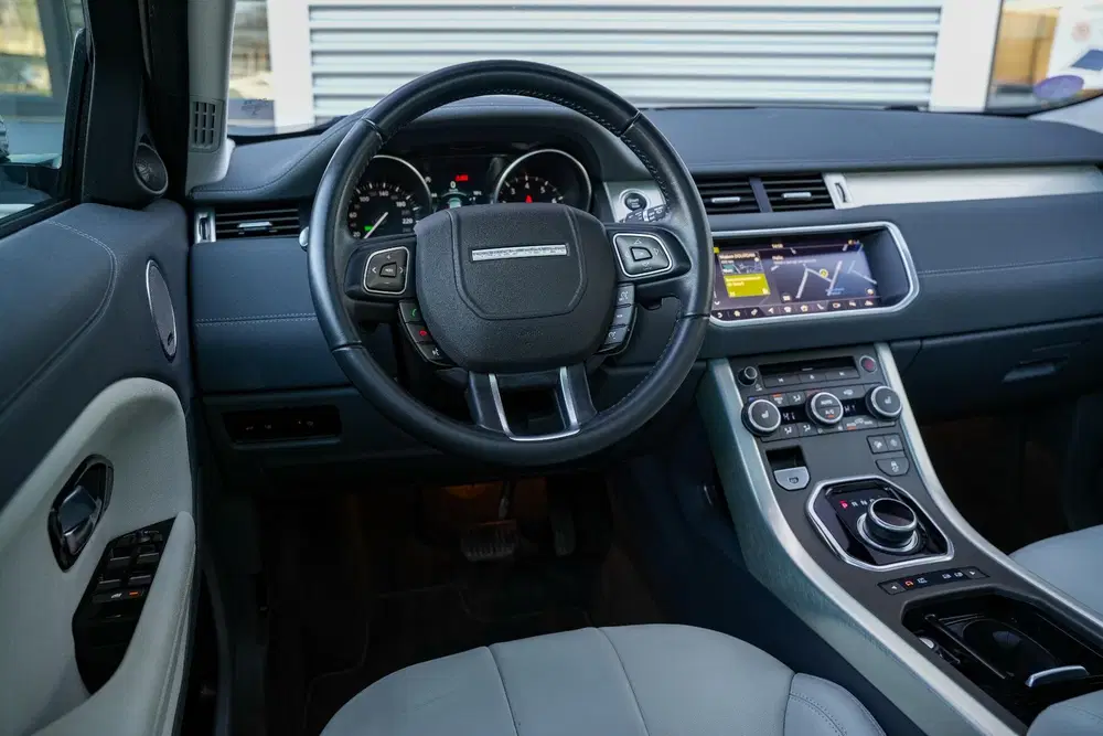 Land Rover Range Rover Evoque 2.0 Si4 HSE Dynamic Panodak Me uit 2019, foto 4