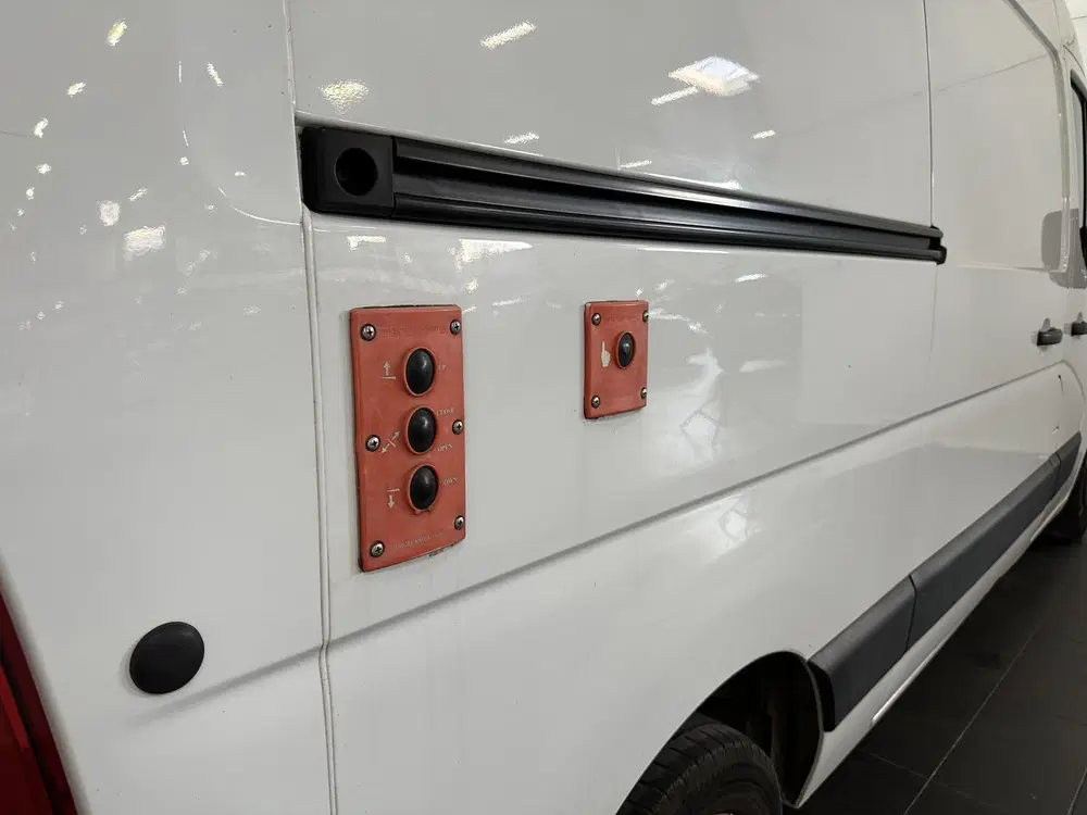 Opel Movano 2.3 Turbo L2H2 uit 2020, foto 12