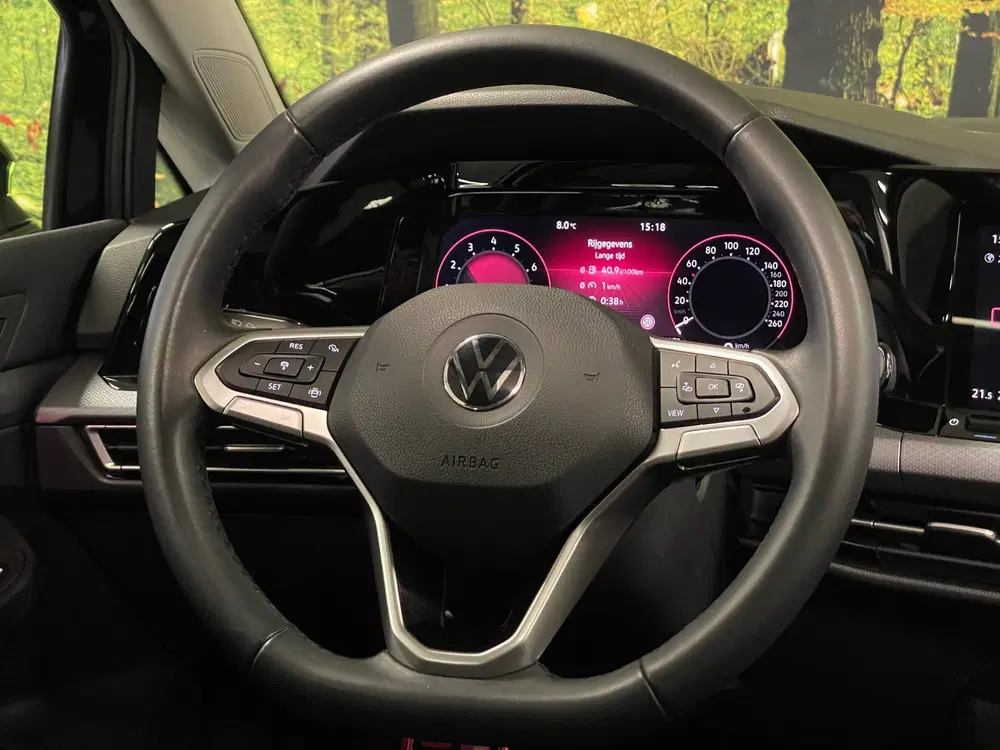 Volkswagen Golf 1.5 eTSI Life Business uit 2023, foto 10
