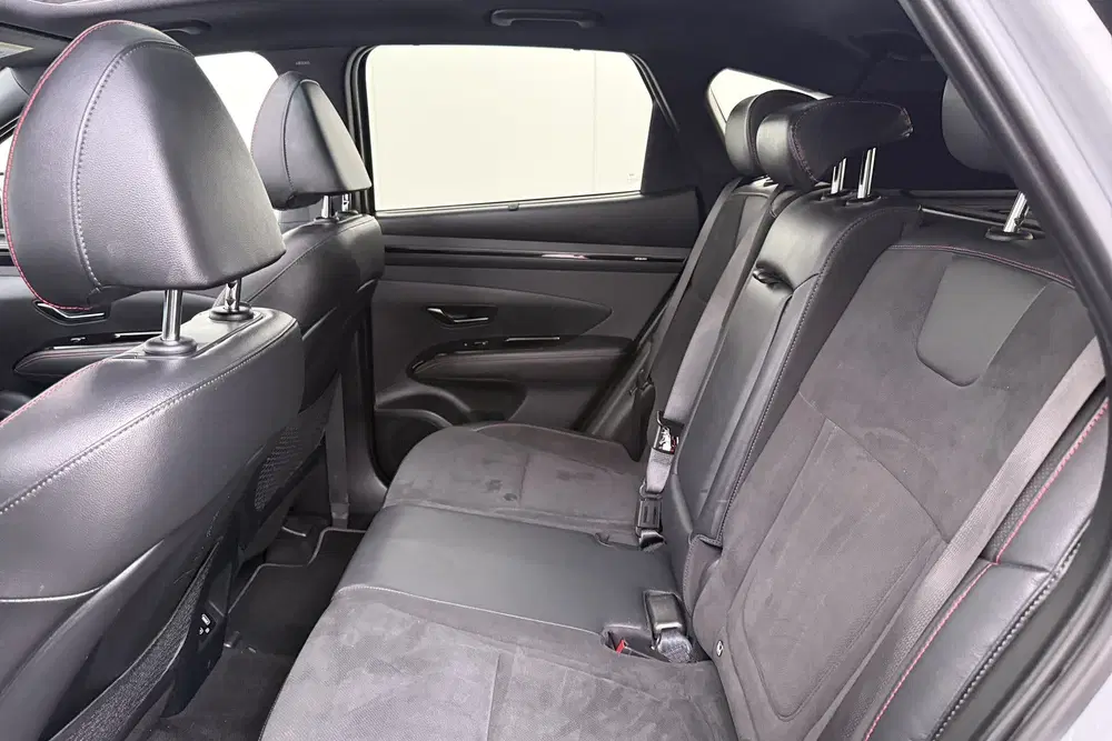 Hyundai TUCSON 1.6 180 PK T-GDI HEV N-Line Sky Pano Trekh uit 2022, foto 15