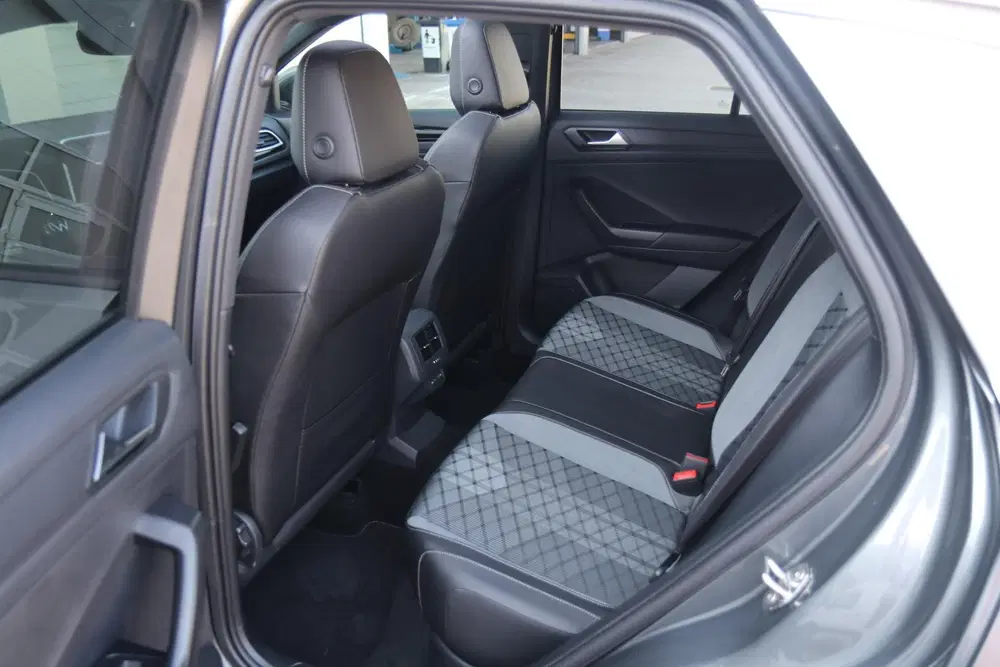 Volkswagen T-Roc 1.5 TSI 150pk DSG R-Line Business uit 2023, foto 15