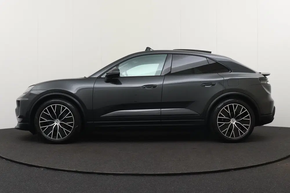 Porsche Macan 4 100 kWh (98%SOH) Pano Trekhaak SportChro uit 2024, foto 6