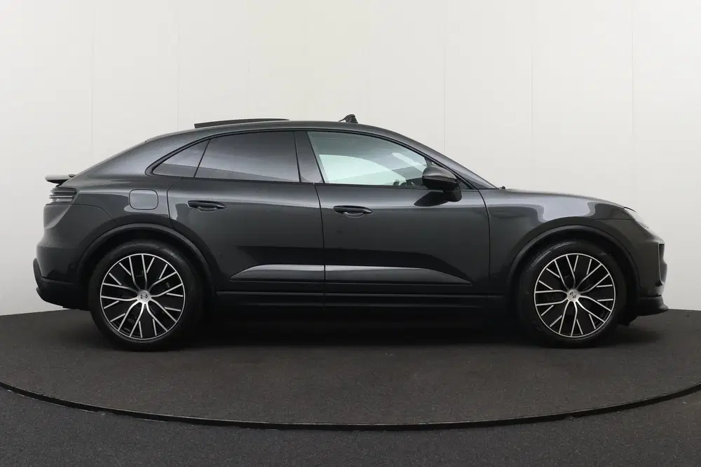Porsche Macan 4 100 kWh (98%SOH) Pano Trekhaak SportChro uit 2024, foto 7