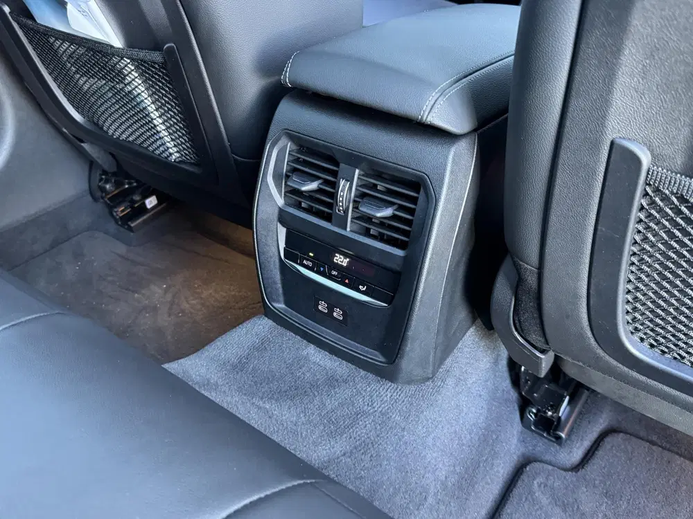 BMW 3-serie 320i HIGH EXECUTIVE EDITION I SPORTLINE uit 2021, foto 13