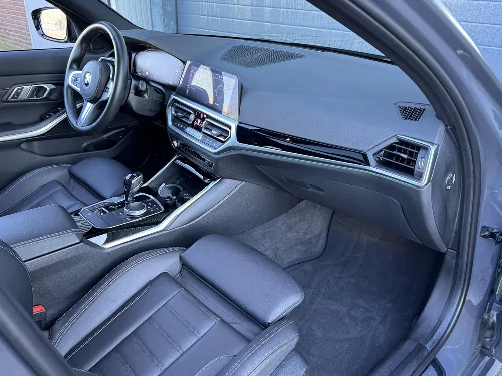 BMW 3-serie 320i HIGH EXECUTIVE EDITION I SPORTLINE uit 2021, foto 9