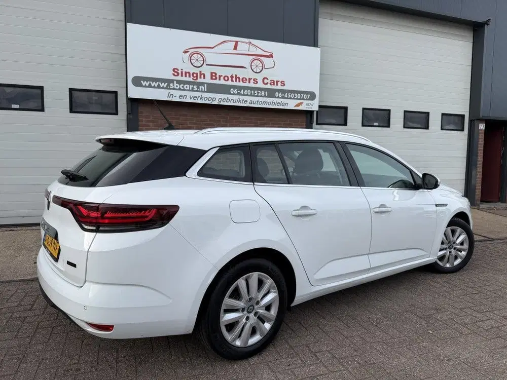 Renault Megane Mégane Estate 1.6 ET PH 160 Eq. CARPLAY CA uit 2023, foto 4