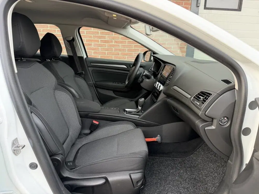 Renault Megane Mégane Estate 1.6 ET PH 160 Eq. CARPLAY CA uit 2023, foto 5