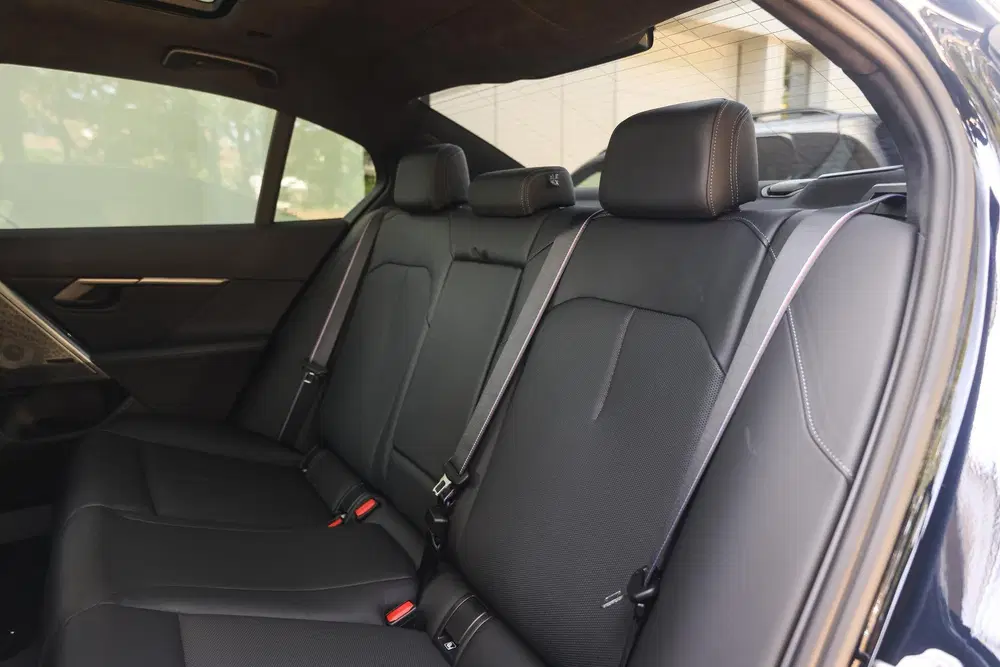 BMW i5 eDrive40 M Sport uit 2026, foto 10
