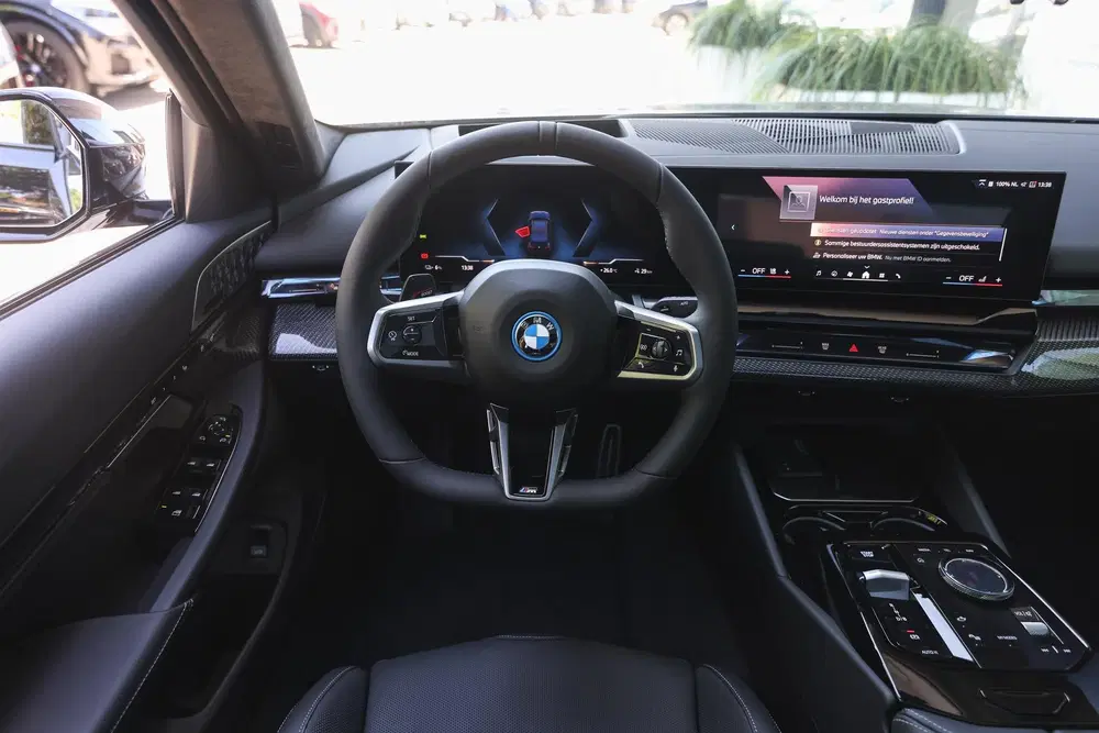 BMW i5 eDrive40 M Sport uit 2026, foto 3