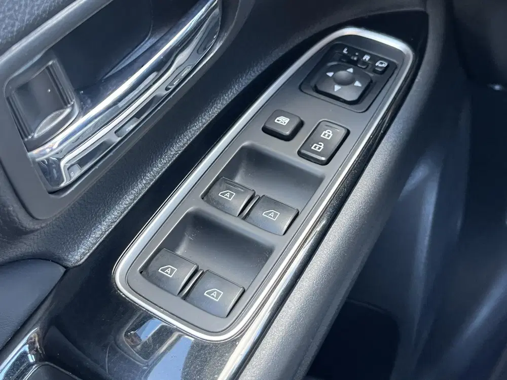 Mitsubishi Outlander 2.4 PHEV Intense+ 100% dealer onderhoud uit 2019, foto 13